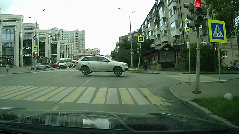 Τι ήταν αυτό που πέρασε;